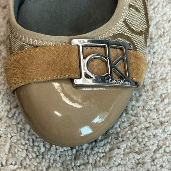 Calvin Klein Paulett camel Tan brown monogram logo patent canvas ballet flats 9 - Picture 4 of 10